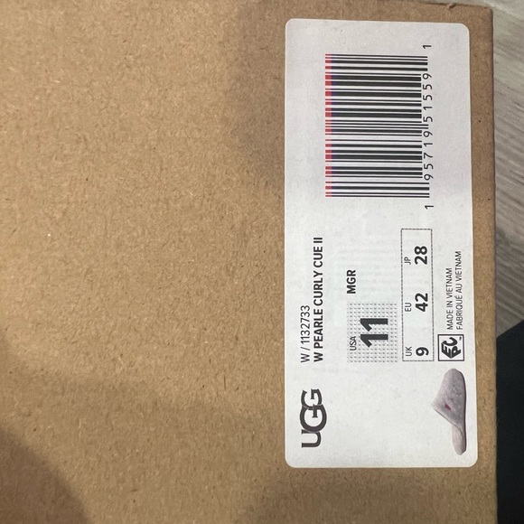 UGG Fluff Curly Cue Slide Slippers size 11 - Picture 2 of 9
